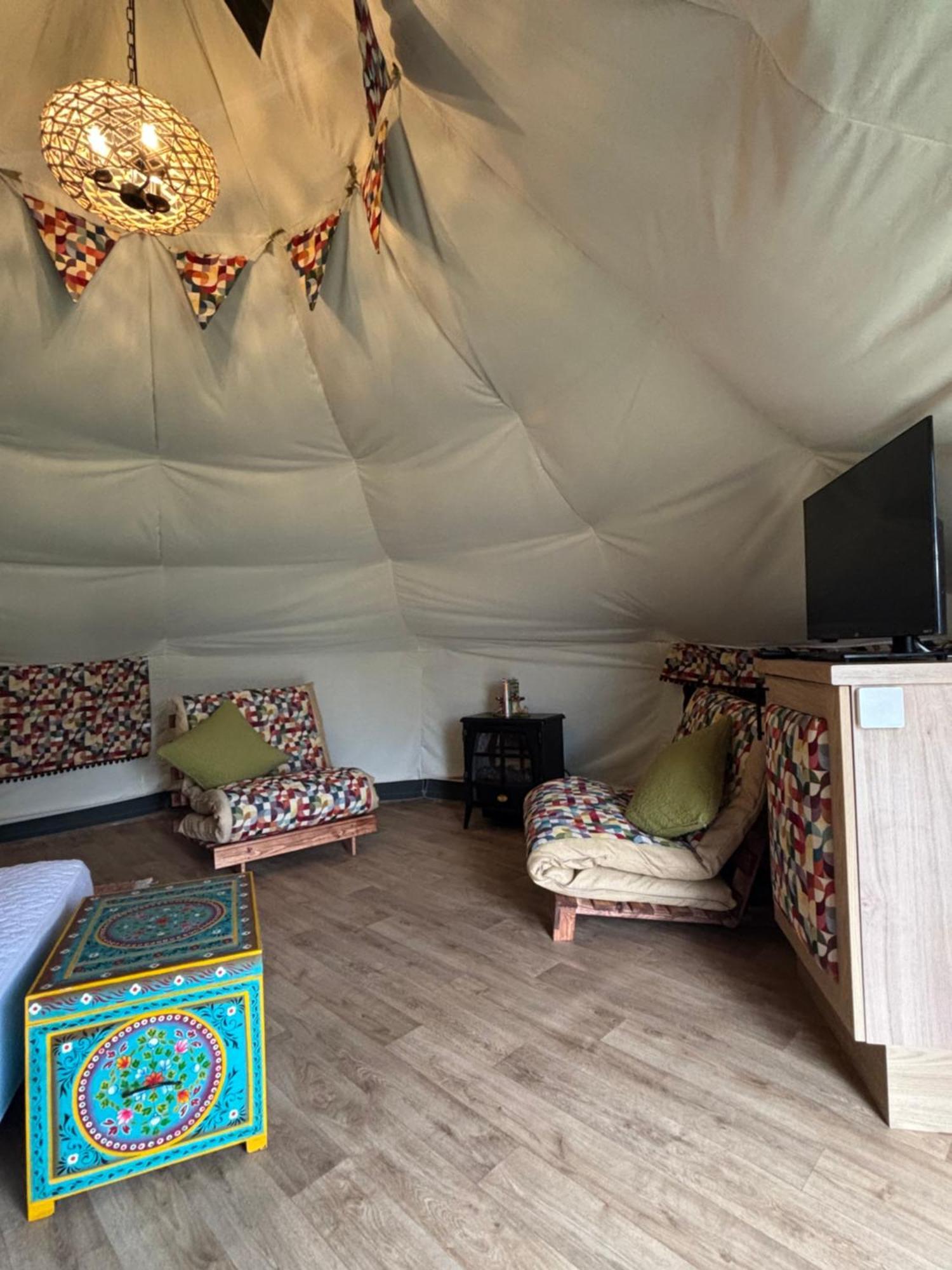 Hotel Glamping At South Lytchett Manor Poole Exterior foto